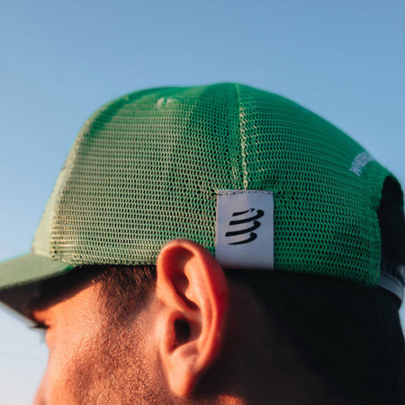 Czapka z daszkiem COMPRESSPORT Trucker Cap Lifestyle