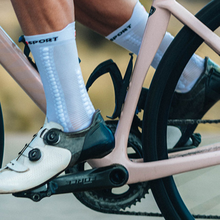 Skarpety rowerowe COMPRESSPORT PRO RACING SOCKS BIKE V4.0