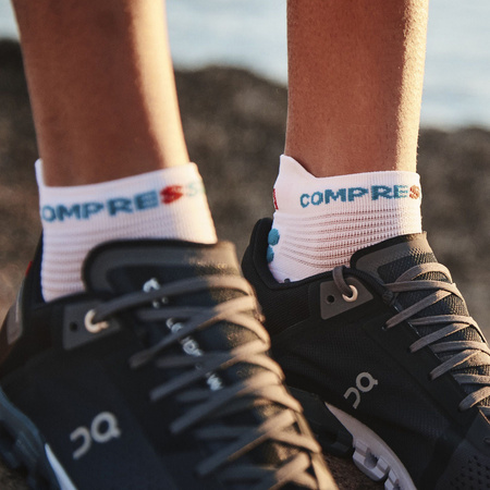 Skarpety do biegania COMPRESSPORT PRO RACING SOCKS RUN LOW V4.0 Niskie za kostkę