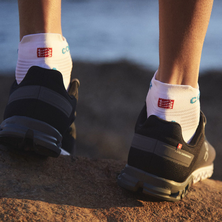 Skarpety do biegania COMPRESSPORT PRO RACING SOCKS RUN LOW V4.0 Niskie za kostkę